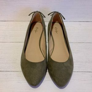 Womens Flats